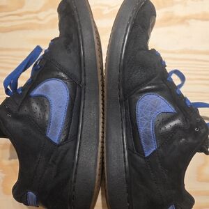 Nike SB Zoom Team Black w/ Blue Sneakers (Size 12)